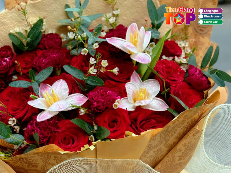 Tiem-hoa-trai-cay-phuc-vy-tiengiangtoplist